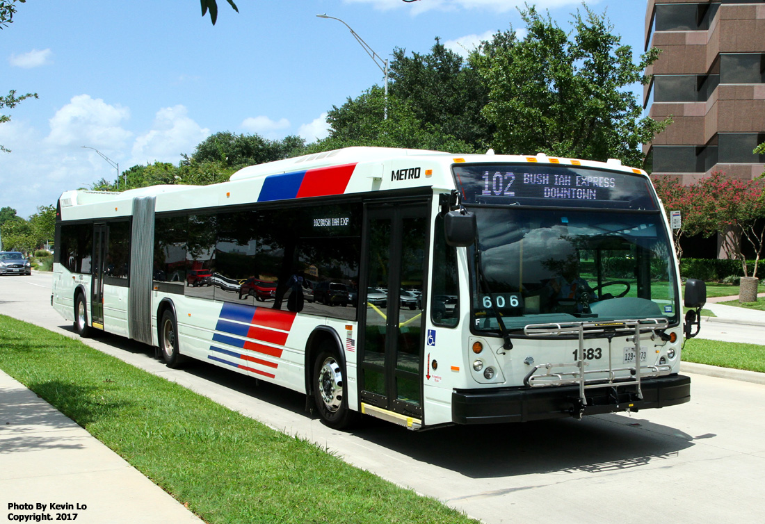 Metropolitan Transit Authority Of Harris County Nova LFS Articulated Photos