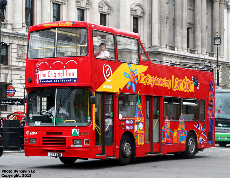 Автобусные экскурсии по москве от красной. City Sightseeing Нюрнберг. Красный автобус. Автобус Лондон. Экскурсия на лондонском автобусе.